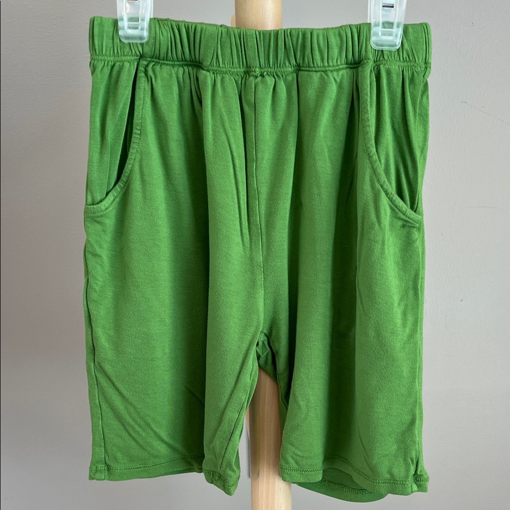 Posh Peanut Boy's Vibrant Green Elastic Waist Shorts Size 8Y